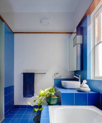 Синий цвет в ванной комнате: 25+ идей