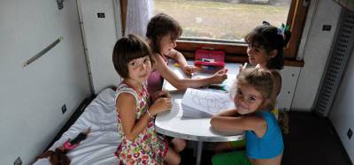 Семьи с детьми смогут по льготным тарифам путешествовать по России на поезде