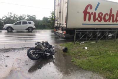 В Рязанской области в ДТП с фурой погиб мотоциклист на Suzuki