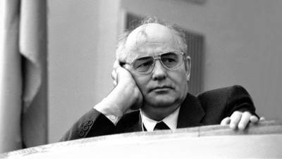 Помощник Горбачева назвал «болезненными фантазиями» слова Руцкого о «трупных пятнах» Горбачева от страха прослушки