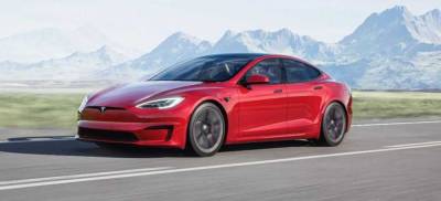 Компания Tesla представила новый мощный электрический седан Model S Plaid