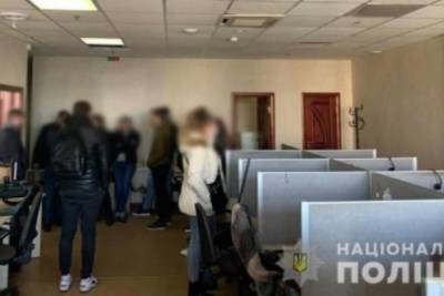 Вымогали деньги под видом "коллекторов": в Киеве задержали опасную банду