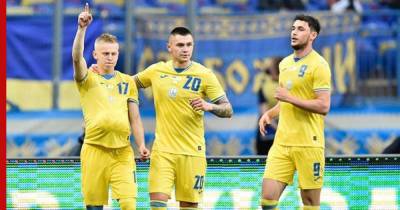 На Украине утвердили официальный футбольный статус националистических лозунгов