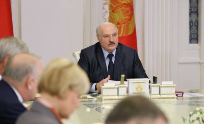Александр Лукашенко: мы должны идти к дебюрократизации всех систем в стране