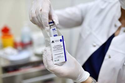 Свыше трех миллионов доз вакцины «ЭпиВакКорона» выпустили в России