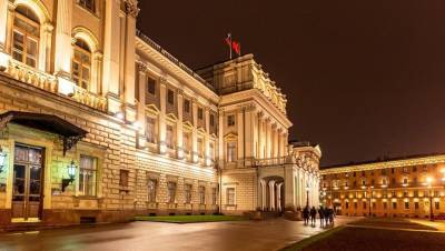 Мариинский дворец откроет двери для непарламентских партий