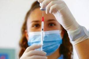 На выходных в Украине будут работать более 50 центров вакцинации