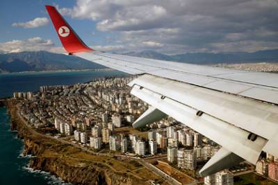 Эрдоган обсудит возобновление полетов с делегацией из России