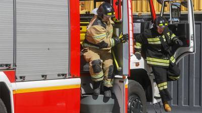 В Костроме прохожие спасли трех детей из пожара в квартире