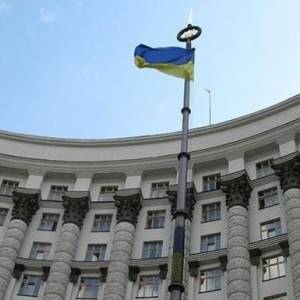 В Украине хотят поменять систему оплаты труда чиновников