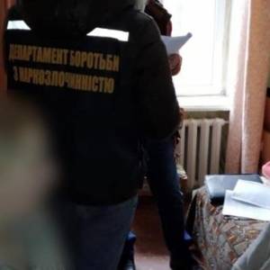 В Лубнах задержали пенсионерок, торговавших наркотиками. Фото