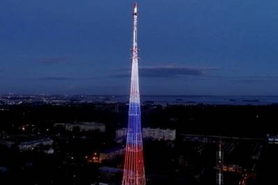 В честь Дня России на казанской телебашне включат праздничную подсветку