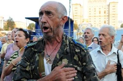 На нехватку денег пожаловалась почти половина населения Украины