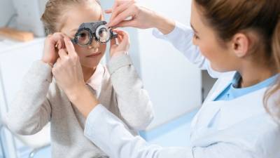 Угроза потери зрения: названы четыре самые опасные детские глазные аномалии