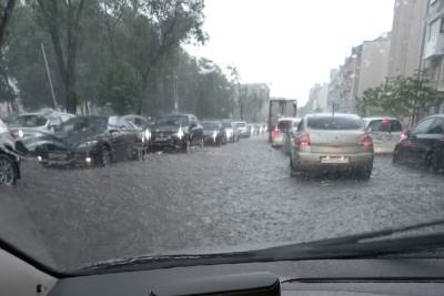 Белгород затопило ливнем