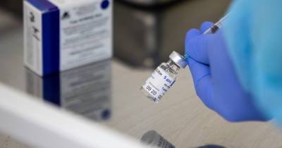 Роспотребнадзор предложил отменить два ПЦР-теста на коронавирус для части въезжающих в страну