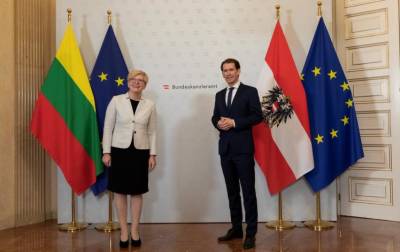 Канцлер Австрии благодарил Литву за помощь белорусской оппозиции