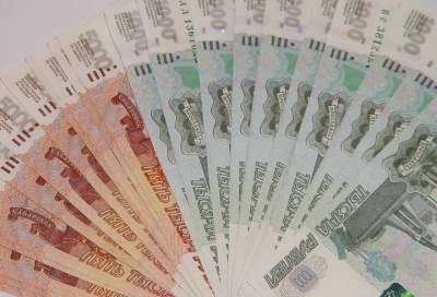 Медианная зарплата в России в 2020 году выросла на 6,4%