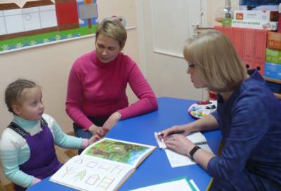 В Сланцевском районе педагоги и психологи консультируют родителей по вопросам воспитания