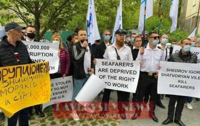Нацисты и Саакашвили наживаются на протестах украинских моряков