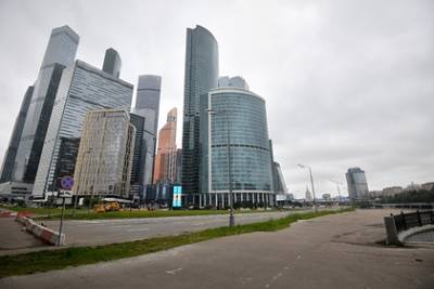 Дмитрий Павлов - 21-летняя девушка выпала с 86 этажа башни в «Москва-Сити» - lenta.ru - Москва