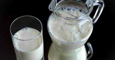Врач рассказал об опасности молока для маленьких детей