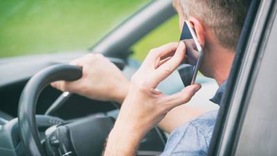 ГИБДД будет визуально фиксировать разговоры водителей по телефону