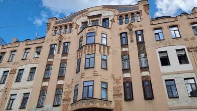 КГИОП Петербурга заявил в полицию из-за демонтажа лепнины с дома Орлова