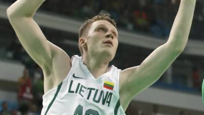 ЦСКА подписал контракт с литовским баскетболистом Григонисом