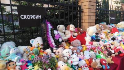 "Страх никогда не кончится": казанцы рассказали о жизни после трагедии в гимназии №175