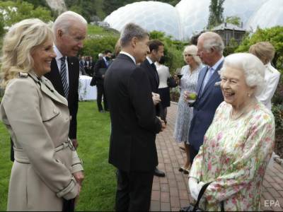 Королева Елизавета II встретилась с лидерами "Большой семерки"