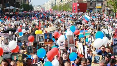 Шествие «Бессмертного полка» в России в этом году в традиционном формате не состоится
