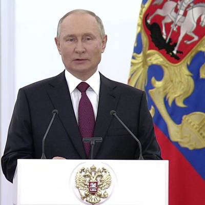 Путин: Российская наука ярко проявила свою мощь в 2020 году