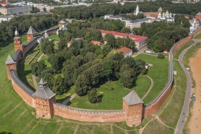 На раскопках в Новгороде нашли средневековую печать с напутствием современникам