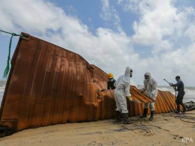 Шри-Ланка потребовала $40 млн за экологический ущерб от сгоревшего судна с химикатами - gordonua.com - Сингапур - Шри Ланка - Сингапур - Коломбо