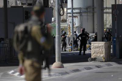 На КПП Каландия застрелили 28-летнюю палестинку с ножом