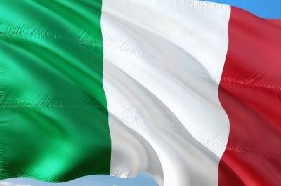 С понедельника для 40 млн итальянцев отменят большинство карантинных ограничений