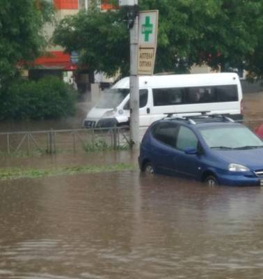 Улицы Рязани вновь затопило после ливня