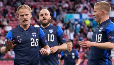 Дания проиграла Финляндии на Евро-2020. Матч прерывали из-за потерявшего сознание Эриксена