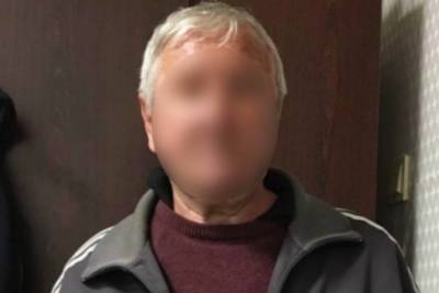 Схватил нож и вонзил в живот: в Киевской области пьяный отец подрезал сына
