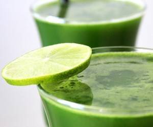 Зеленый коктейль: 5 вариантов, которые помогут очистить организм и похудеть