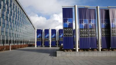 НАТО планирует отказаться от развертывания ядерных ракет в Европе