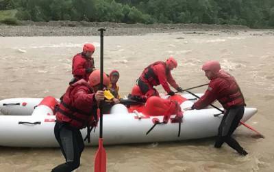 Найдено тело мальчика, которого унесло течением реки на Прикарпатье