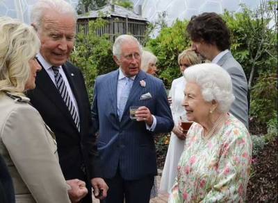 Байден нарушил королевский протокол на саммите G7, - Daily Mail