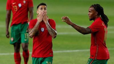 Защитник сборной Португалии сдал положительный тест на COVID-19