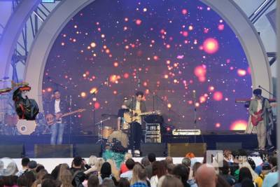 «Столица закатов» без солнца: как прошел первый день фестиваля музыки и фейерверков в Нижнем Новгороде