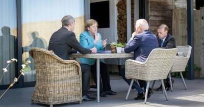 Страны G7 призвали Россию прекратить "дестабилизирующее поведение"