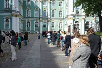 Музеи Санкт-Петербурга изменят режим работы из-за COVID-19