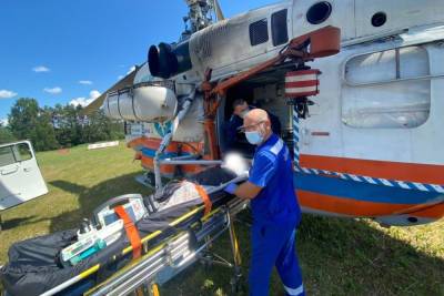 На вертолете в Тверь доставили мужчину с острым инфарктом микарда