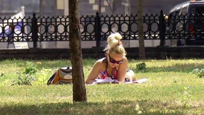 Видео из Сети. Москву ждет температура выше нормы с дефицитом осадков